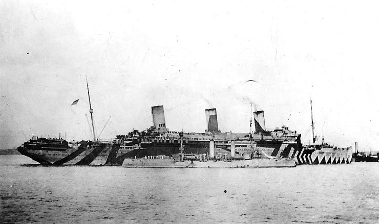L'USS Leviathan et l'USS New Orleans quittent New York en 1918
