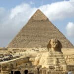 Le sphinx de Gizeh et la pyramide de Khéphren - Hamish2k | Creative Commons BY-SA 3.0