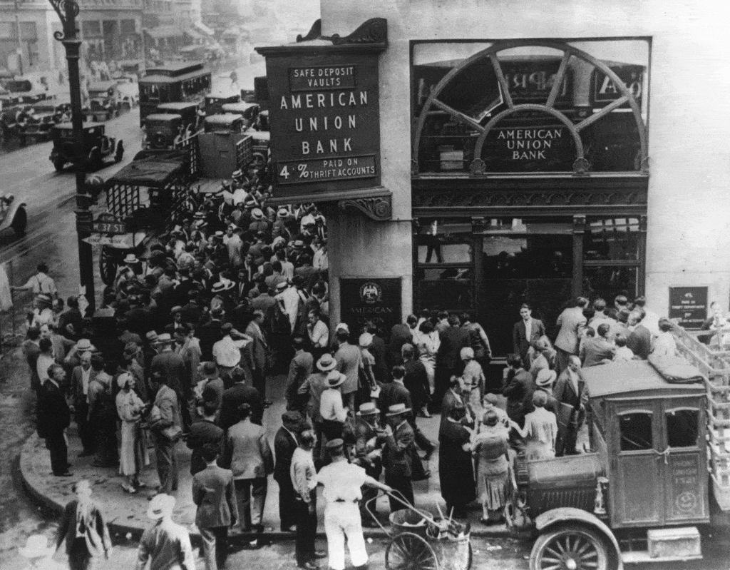 L'American Union Bank ferme ses portes le 30 juin 1931 - Social Security History Site | Domaine public