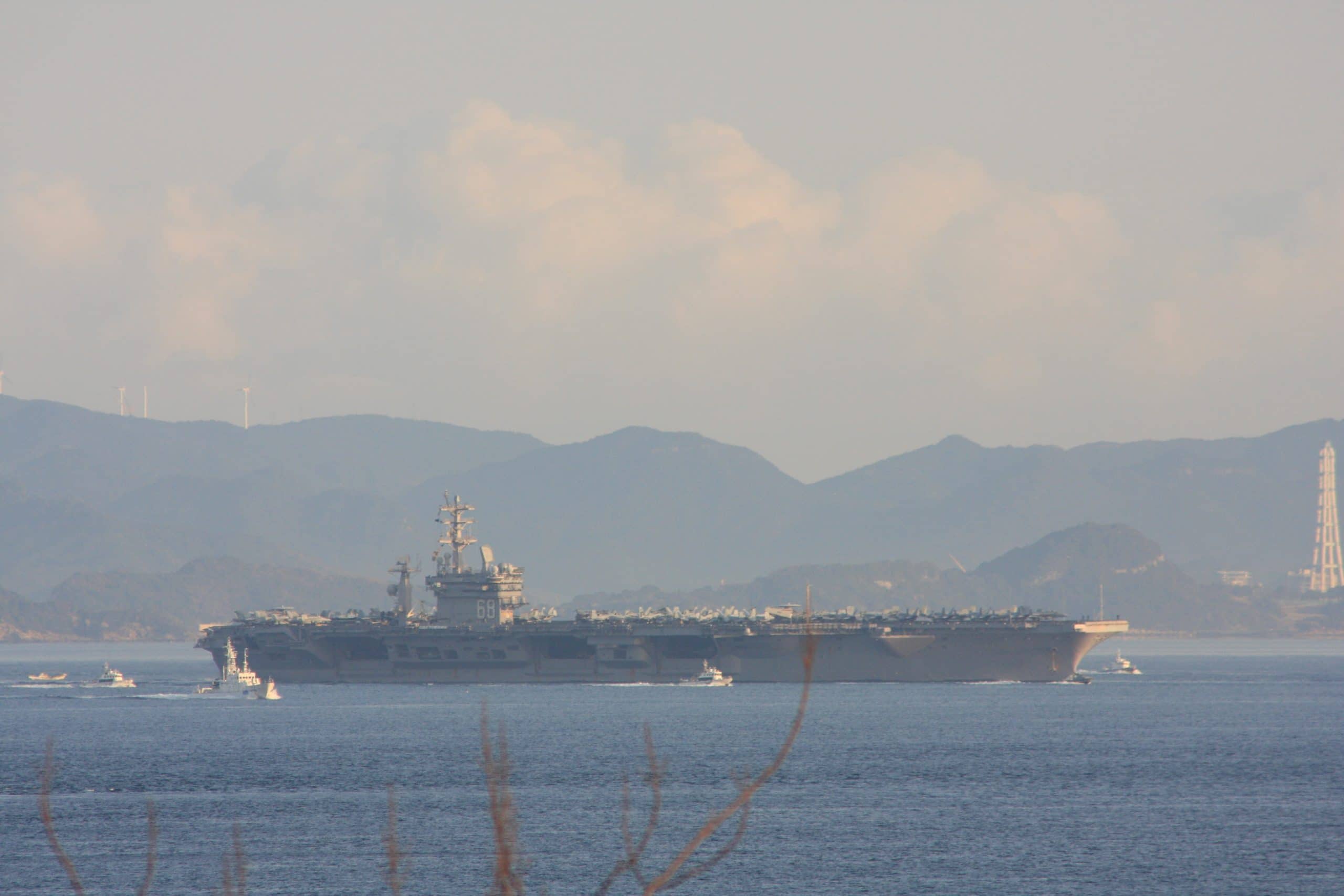 L'USS Nimitz à Nagasaki en 2008.