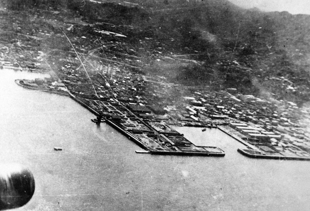 Photographie de la base navale de Yokosuka lors du raid de Doolittle le 18 avril 1942 - National Museum of the U.S. Navy | Domaine public