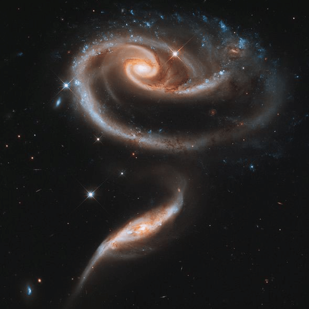 UGC 1810 et UGC 1813 capturés par Hubble