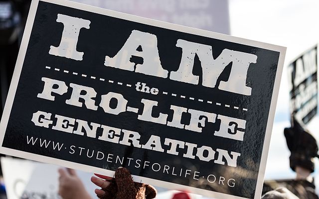 Pancarte "Pro-Life" lors d'une manifestation contre l'avortement, 2017, USA