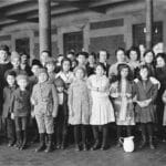 Immigrants à Ellis Island en 1908, Brown Brothers - Brown Brothers | Domaine public