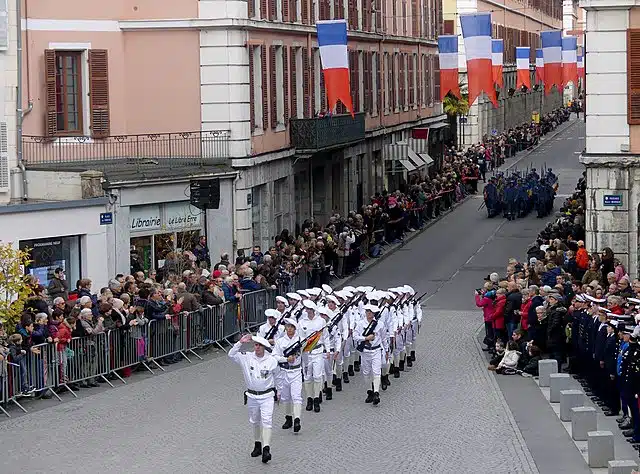 Défilé militaire du 10 novembre 2018 à Chambéry des unités de la 27ème BIM pour le 100ème anniversaire de l'Armistice de 1918. À l'image, la 27ème Compagnie de Commandement et de Transmissions de Montagne - Florian Pépellin | Creative Commons BY-SA 4.0