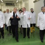 Vladimir Poutine visite l'usine de restauration Concord d'Evgueni Prigojine