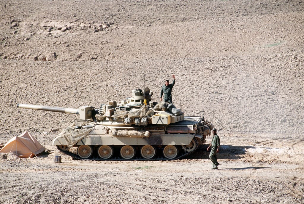 AMX-30 durant la première Guerre du Golfe, lors de l'opération Daguet, la première opération extérieure au cours de laquelle les soldats français ont utilisé le camouflage Daguet - STAFF SGT. DEAN WAGNER | Domaine public