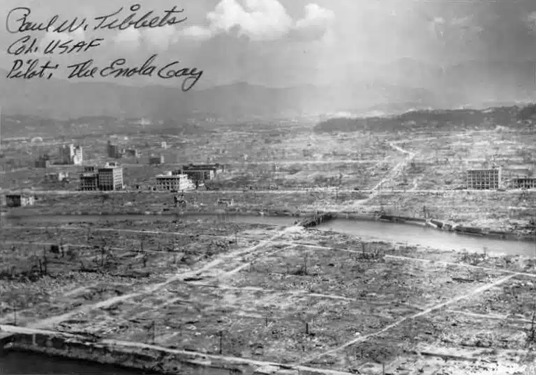 Hiroshima, l'explosion nucléaire de Little Boy - U.S. Navy Public | Domaine public