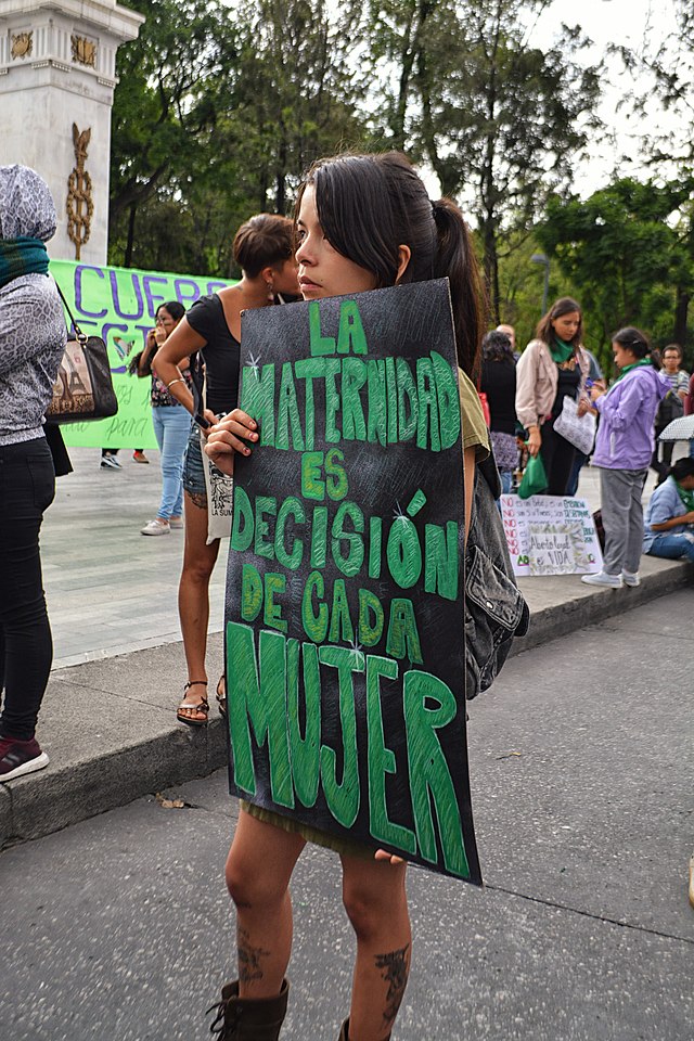 Manifestation de soutien à Mexico pour la légalisation de l'avortement en Argentine, "la maternité est la décision de chaque femme" - 8 août 2018 | Creative Commons BY 4.0.