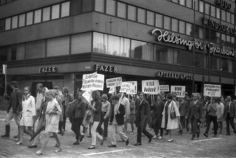 Manifestation à Helsinki en Finlande contre l'invasion de la Tchécoslovaquie en 1968 - Szilas | Domaine public