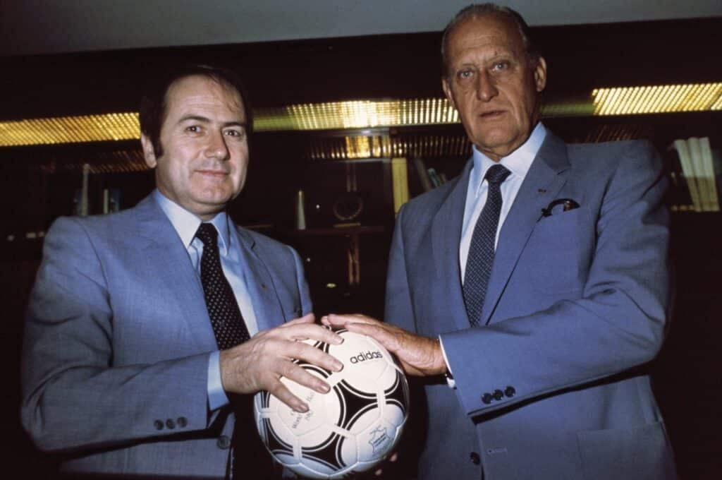 Joao Havelange et Sepp Blatter en 1982 - Anefo | CC BY-SA 3.0