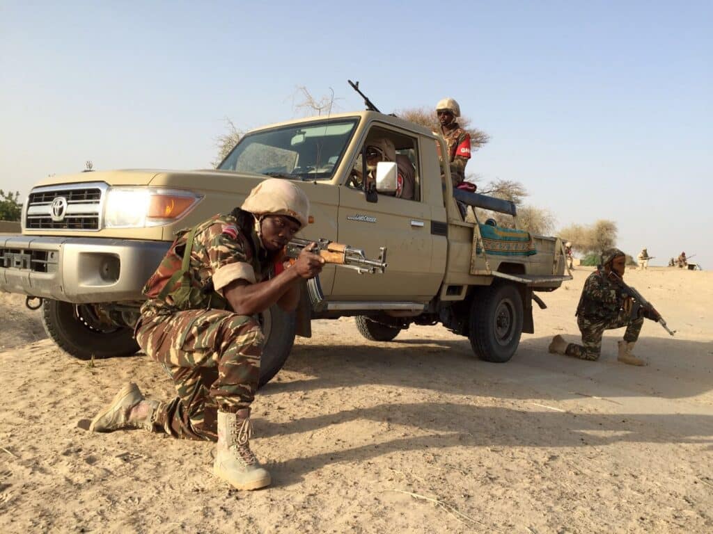 Démonstration de l'Armée nigériane, sur les procédures contre Boko Haram - VOA/Nicolas Pinault | Domaine public