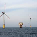 Éoliennes offshore et sous-station énergétique REpower de 5 MW, parc éolien offshore Alpha Ventus, German - Gary Norton, U.S. Department of Energy | Domaine Public
