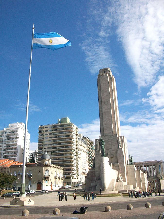 Monumento a la bandera - AméthysteK [pseudo Wikipédia] | CC BY-SA 3.0