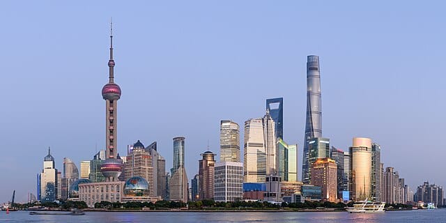 Panorama du district de Pudong, à Shangaï en novembre 2017 - King of Hearts | CC BY SA 4.0