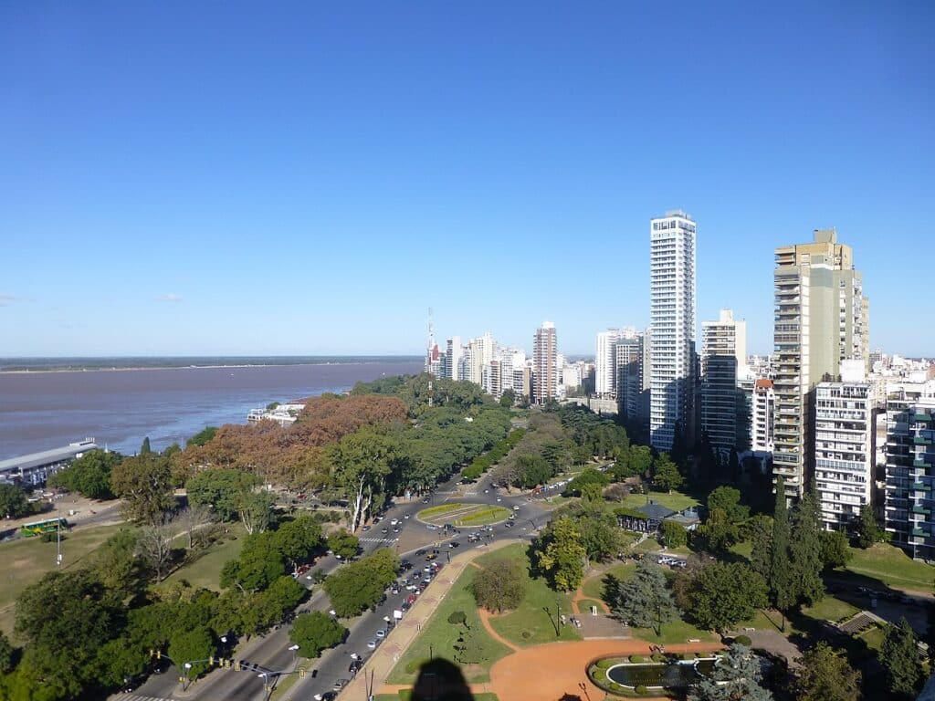 Vu de la tour du Monumento a la bandera - Leandro Kibisz [pseudo Wikipédia] | CC BY-SA 2.0