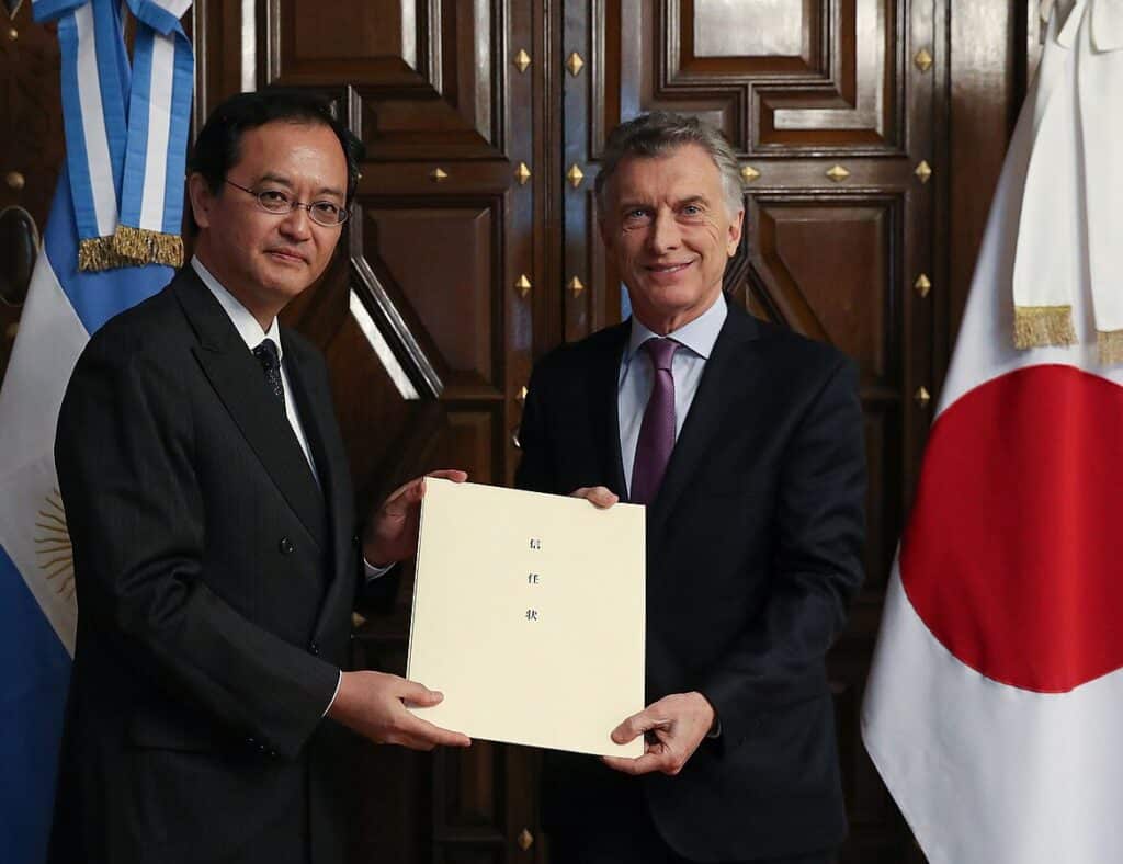 Président Macri et l'ambassadeur du Japon en 2019 - Casa Rosada | CC BY 2.5 AR