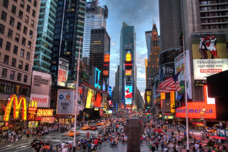 New York Times Square - Terabass [Pseudo Wikipédia] | Creative Commons BY-SA 3.0