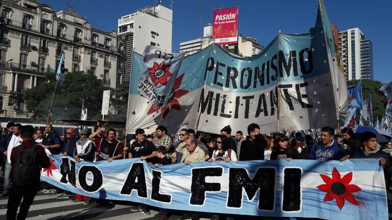 Marche contre le FMI - Gaston Cuello (Pseudo Wikipédia) | Creative Commons BY-SA 4.0