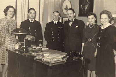 Elisabeth de Miribel, Alain Savary, le commandant Thierry d’Argenlieu, le docteur André Simard, la fille de Marthe Simard et Marthe Simard elle-même, à Québec, le 1er avril 1941. | Archives privées