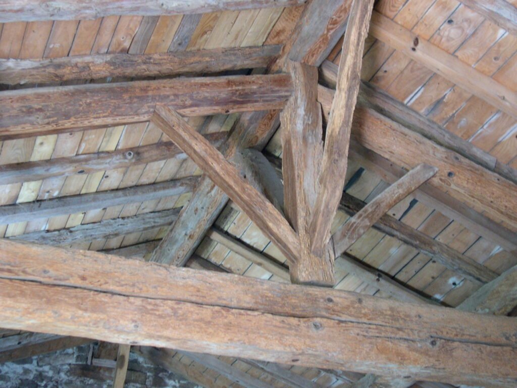 charpente en bois traditionnelle
