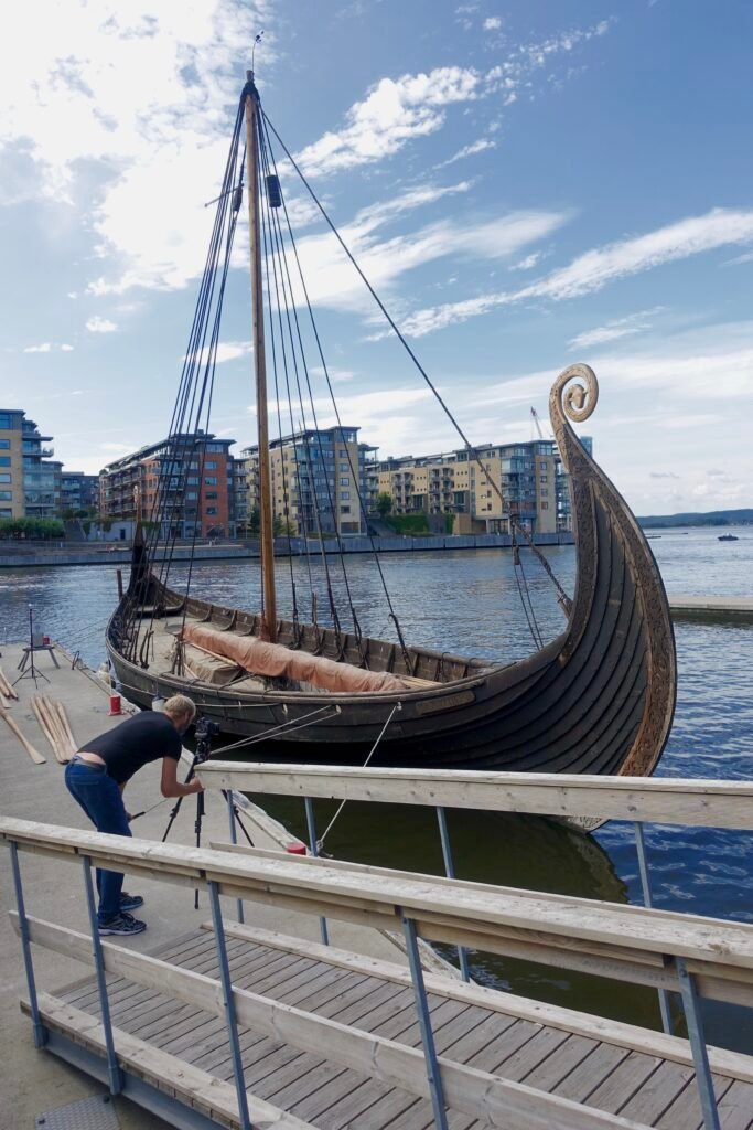 Le Saga Oseberg amarrée à la jetée du port de Tønsberg, Norvège, karfi - Wolfmann, 2019 | CCASA 4.0 International