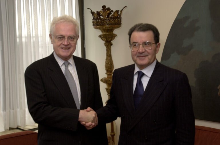 lionel jospin aux côtés de vladimir poutine moscou, 31 octobre 2000