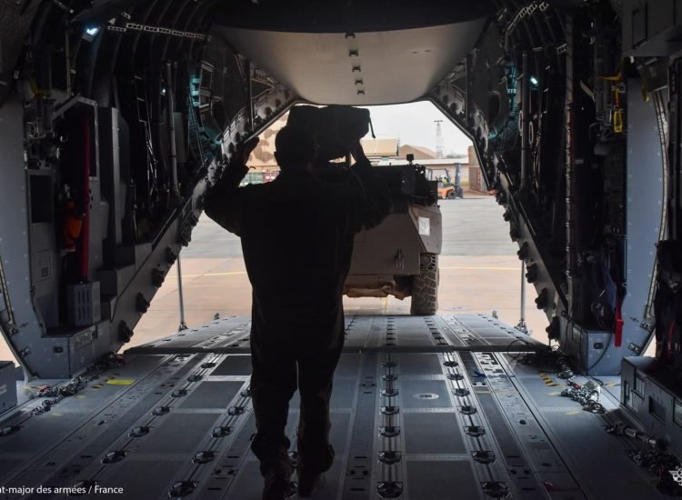 A400M lors du désengagement au Niger - Ministère des Armées | Licence ouverte 2.0