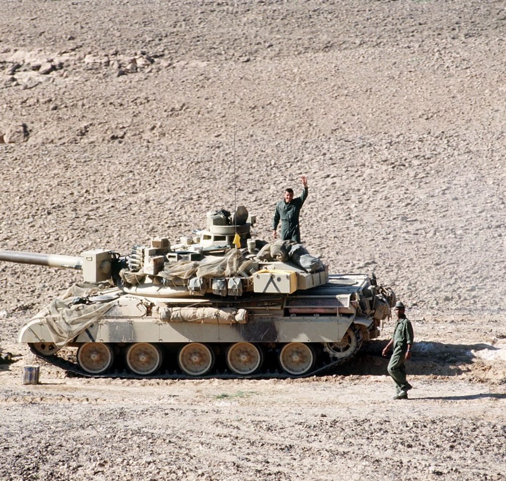AMX-30 durant la première Guerre du Golfe, lors de l'opération Daguet, la première opération extérieure au cours de laquelle les soldats français ont utilisé le camouflage Daguet - STAFF SGT. DEAN WAGNER | Domaine public