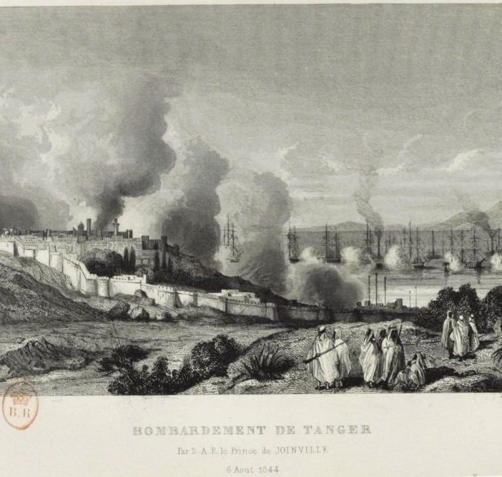 Bombardement de Tanger en août 1844 par l'escadre du prince de Joinville. Image extraite du Voyages autour du monde et naufrages célèbres.... Tome 8, par le capitaine G. Lafond - Ch. Hugo, Amédée R | Domaine public