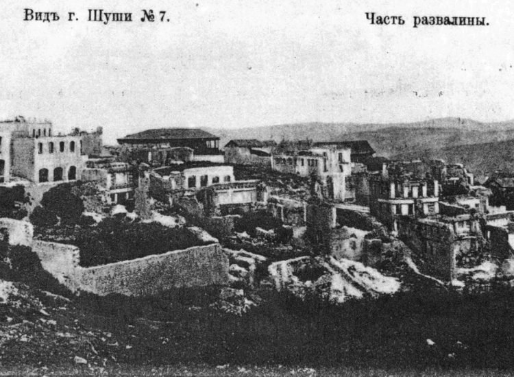 Chouchi dans le Haut-Karabagh (en 1920) après le massacre (1905) de sa population arménienne - Sfrandzi I Domaine public