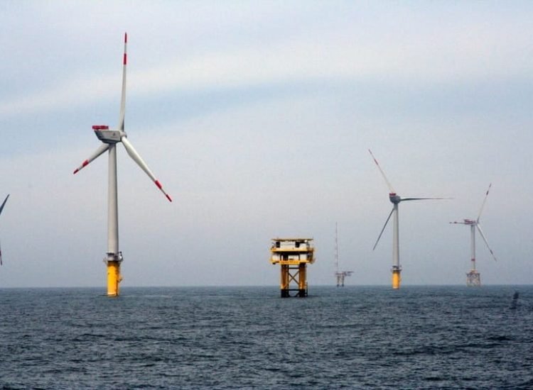 Éoliennes offshore et sous-station énergétique REpower de 5 MW, parc éolien offshore Alpha Ventus, German - Gary Norton, U.S. Department of Energy | Domaine Public