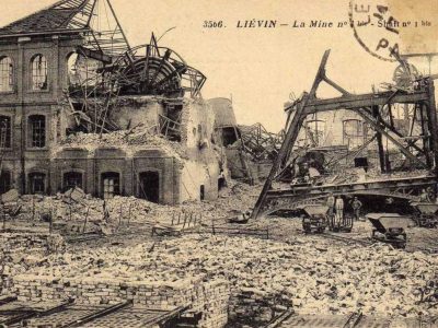 Exemple de destruction d’outillage industriel à la fosse no 1 - 1 bis - 1 ter de la Compagnie des mines de Liévin - Auteur inconnu | Domaine public