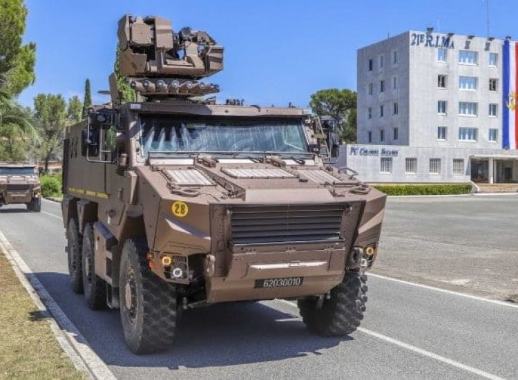 Griffon de l'armée de Terre française du 21e RIMa - armée de Terre | Licence ouverte 2.0