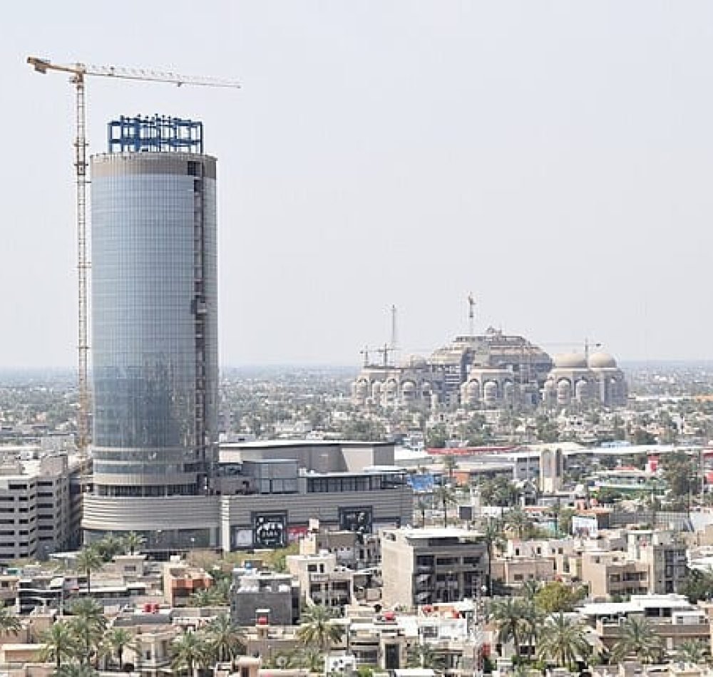 Hôtel Baghdad Rotana et centre commercial Al-Harithiya, Bagdad - Mohammad Huzam [ Creative Commons BY-SA 4.0