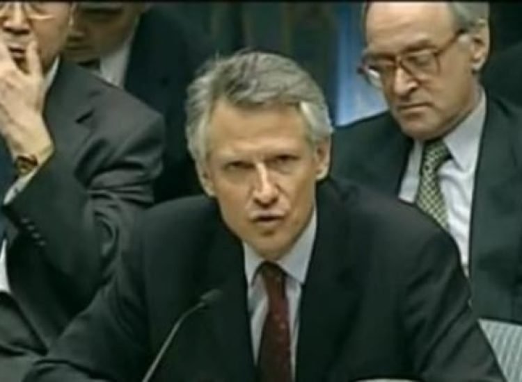 Le 14 février 2003, Dominique De Villepin prononce un discours à l'ONU contre la guerre en Irak - Ina | Creative Commons BY-SA 4.0