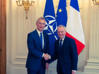 Le secrétaire général de l'OTAN, Jens Stoltenberg, et François de Rugy, alors président de l'Assemblée national, le 14 mai 2018 - OTAN | CC BY-NC-ND 4.0 Deed