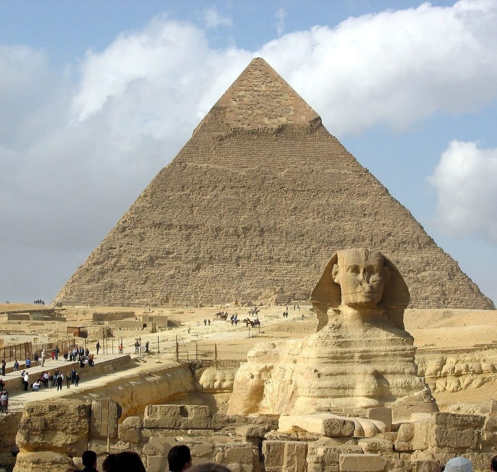 Le sphinx de Gizeh et la pyramide de Khéphren - Hamish2k | Creative Commons BY-SA 3.0