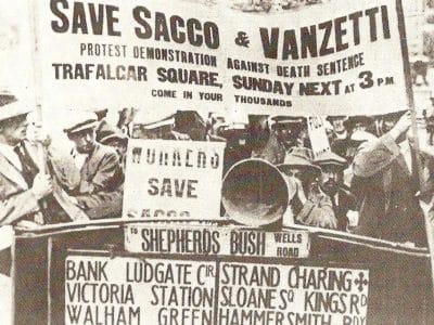 Manifestation de soutien à Sacco et Vanzetti, lors du procès de 1920 - Auteur inconnue | Domaine public