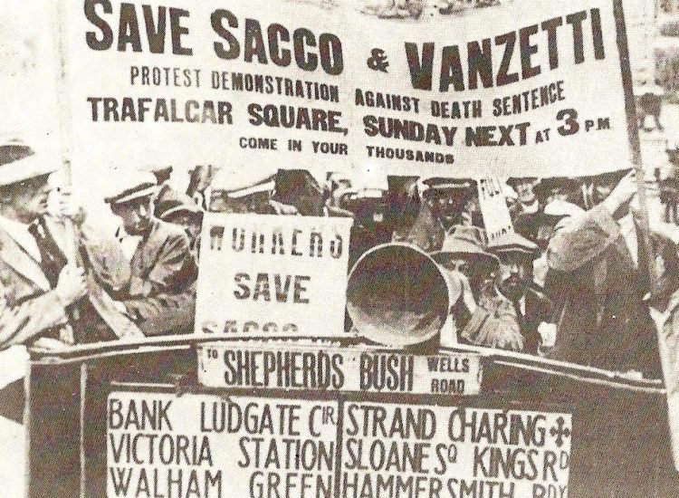 Manifestation de soutien à Sacco et Vanzetti, lors du procès de 1920 - Auteur inconnue | Domaine public