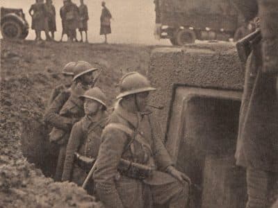 Des tirailleurs sénégalais de la 5e armée fin 1939 en Alsace - BnF | Domaine public