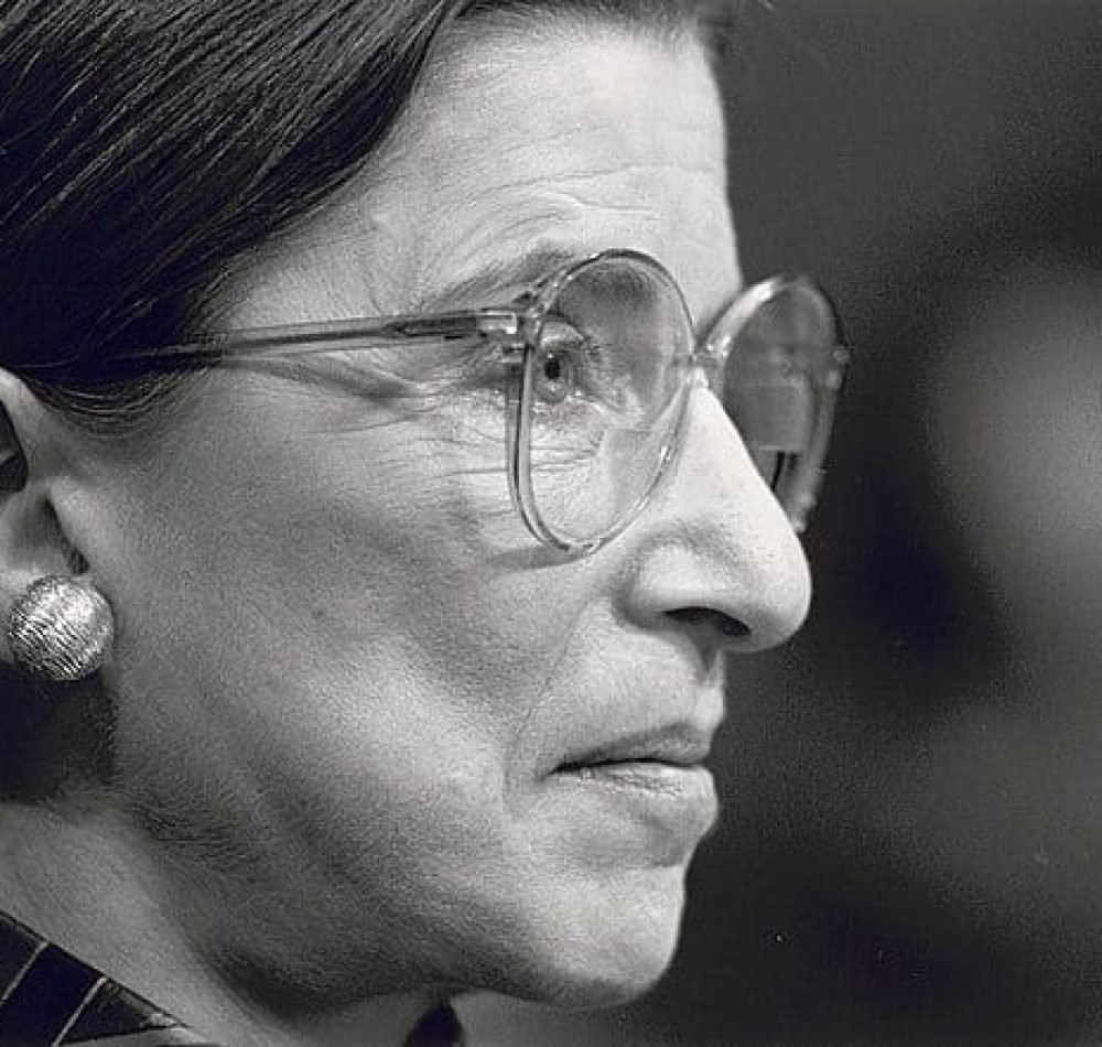 Portrait de Ruth Bader Ginsburg lors de sa nomination à la Cour suprême - Michael Jenkins | Domaine public