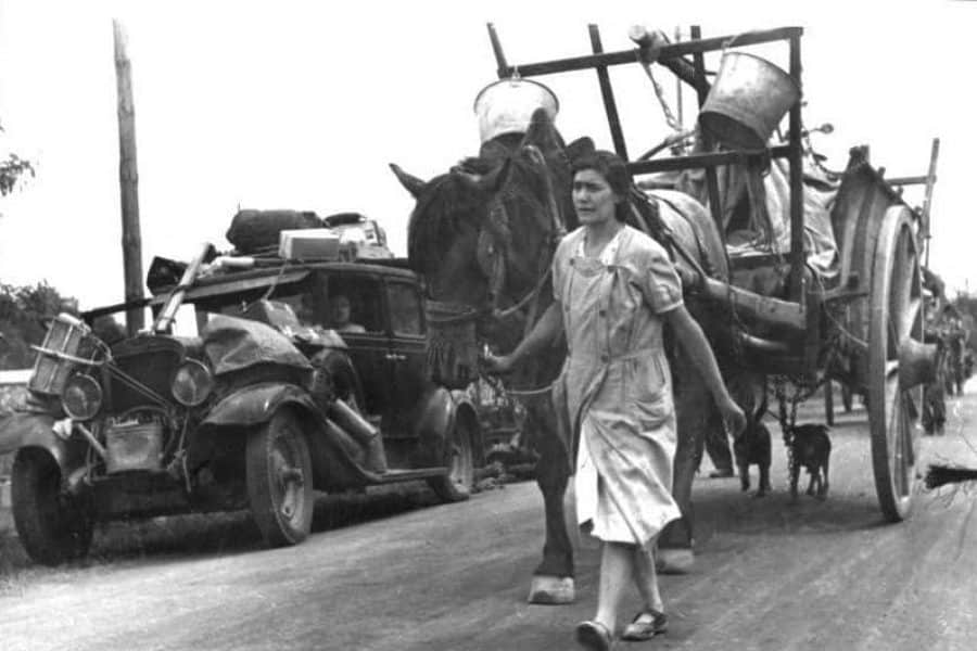 Réfugiés français sur la route de l'exode, 19 juin 1940