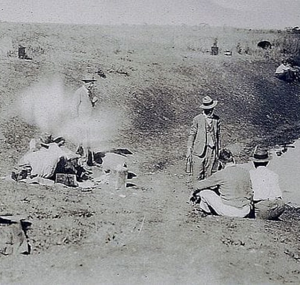 Soldats se reposant durant la Guerre des émeus | Inconnu - Domaine Public