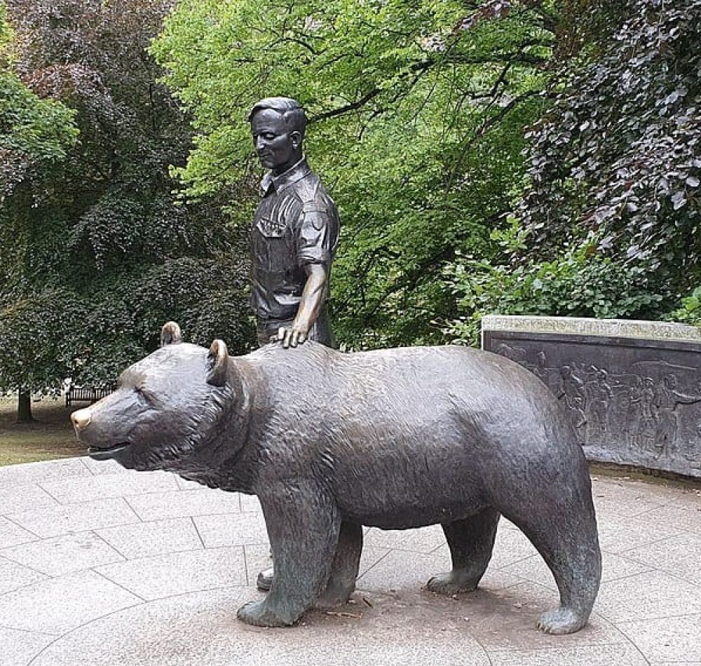 Statue en hommage à Wojtek érigée dans le parc Princes Street Gardens à Édimbourg - Yair Haklai | Creative Commons BY-SA 4.0 DEED