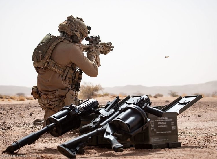 Un opérateur des forces spéciales françaises de la Task Force Takuba au Sahel - Armée Française - Opérations militaires | Licence ouverte 2.0