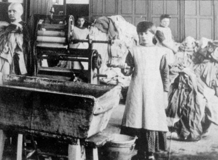 Une Magdalene laundrie irlandaise au XXème siècle