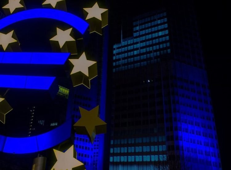 Vers une grande stagnation économique de l'Europe ? - rawpixel.com | Creative Commons 0 1.0 Universal|