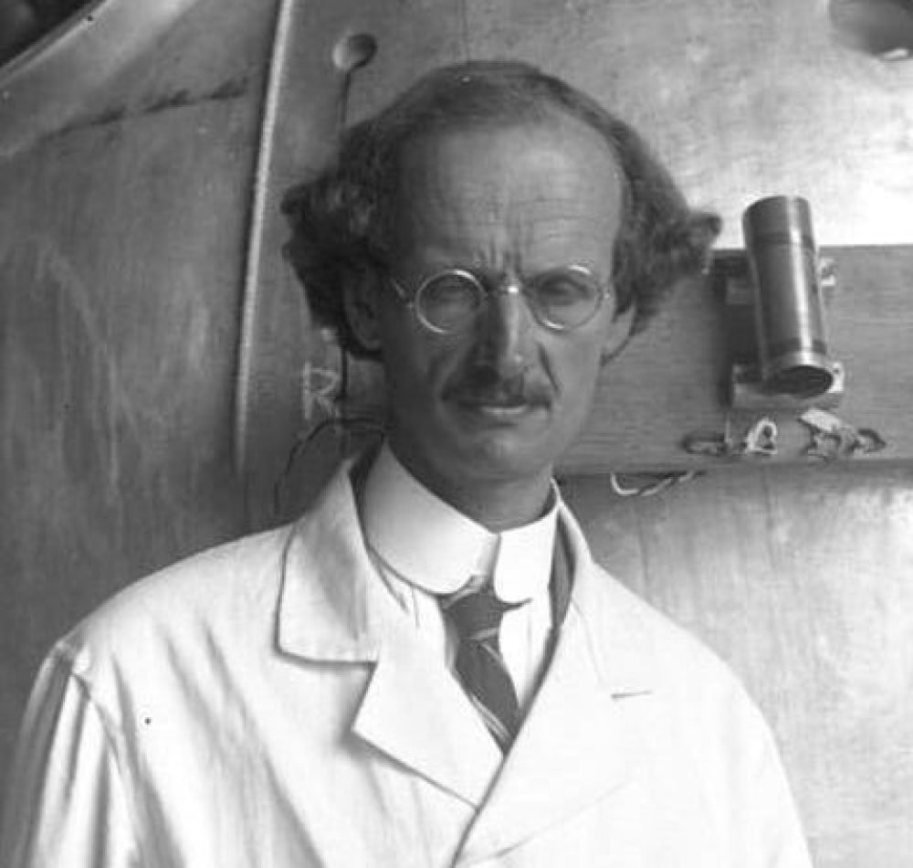 Auguste Piccard se prépare à un nouveau vol dans la stratosphère en 1932 - Auteur inconnu | Creative Commons BY-SA 3.0