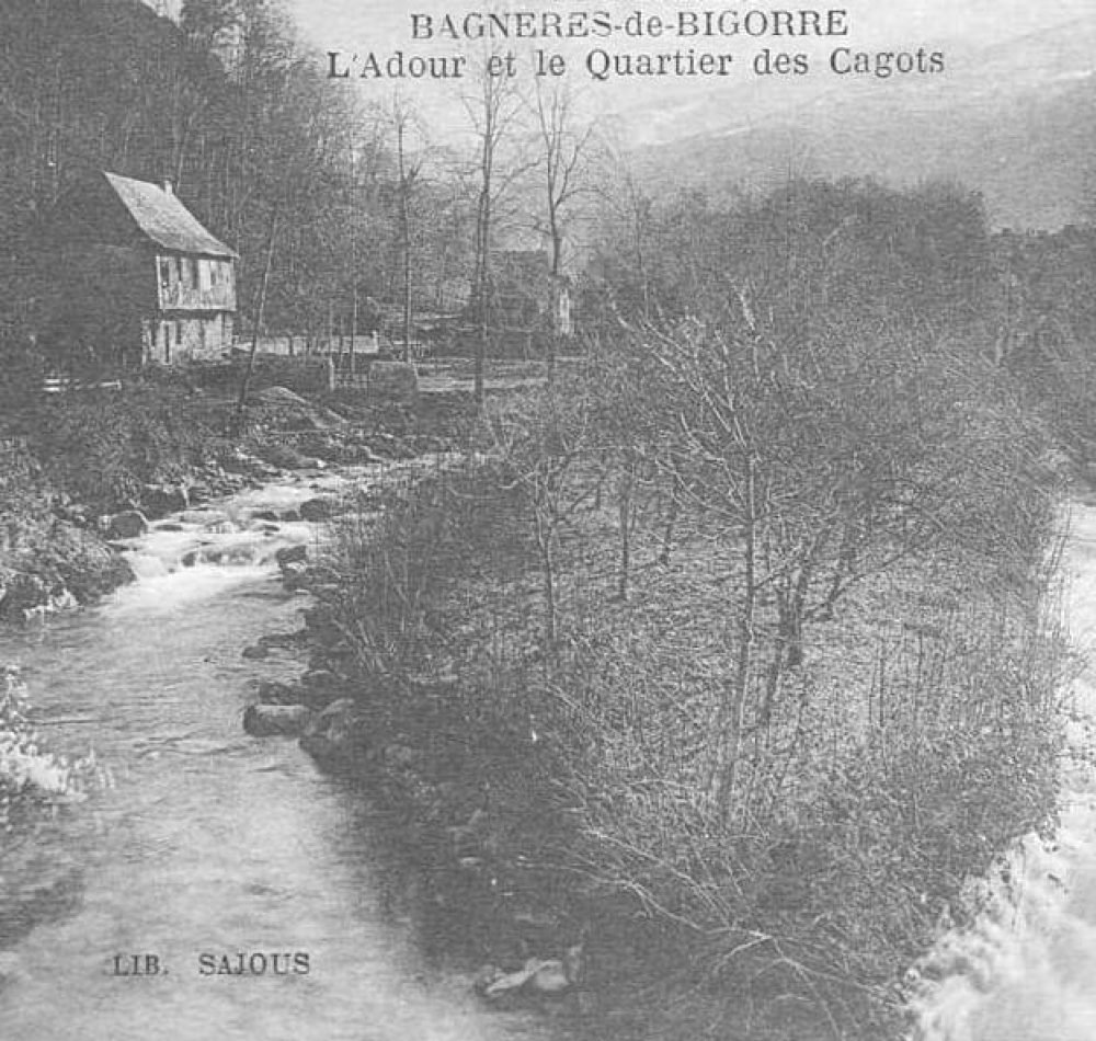 Bagnères-de-Bigorre, l'Adour et le quartier des cagots - Carte postale, collection privée | Domaine public